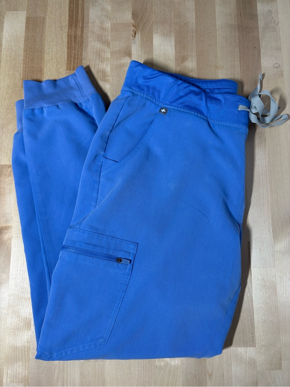 FIGS Technical Scrubs Yola Skinny / Zamora Scrub Pants Blue – Style W18SW2005